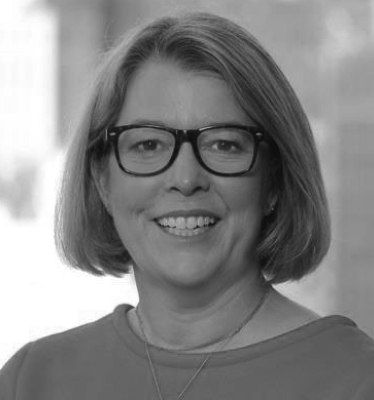 Liz Everett headshot